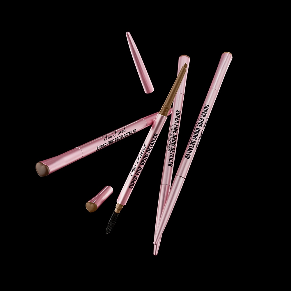 Lápis de Sobrancelha Super Fine Brow Detailer